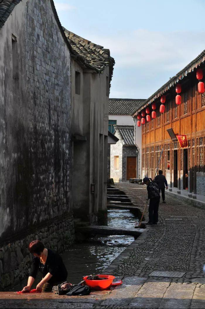 加快建设宜居宜业和美乡村 持续增强群众幸福感满意度